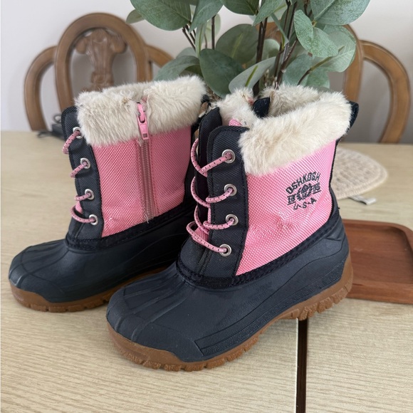 OshKosh B'gosh Pink and Black Kids Rain & Snow Boots - Picture 3 of 6